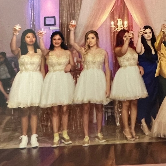 White and gold party or dama dress size M - Picture 8 of 10